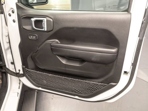 Used 2021 Jeep Wrangler Unlimited Sport AWD/4WD image 43