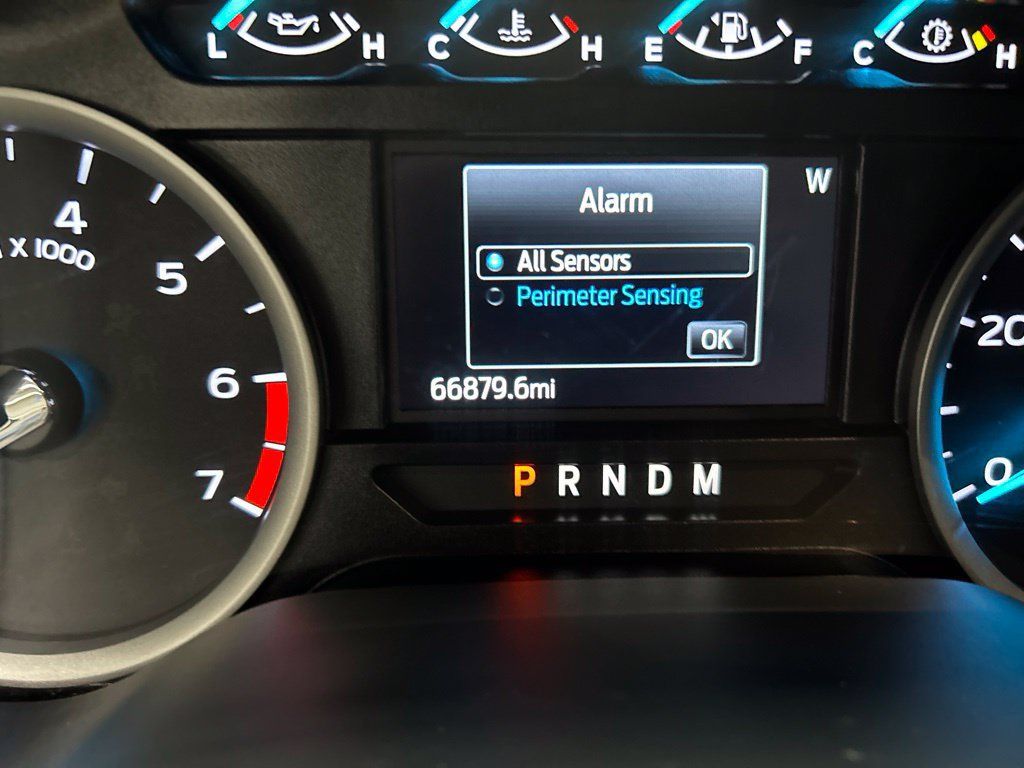 Certified 2021 Ford F250 XLT w/ XLT Premium Package AWD/4WD image 16