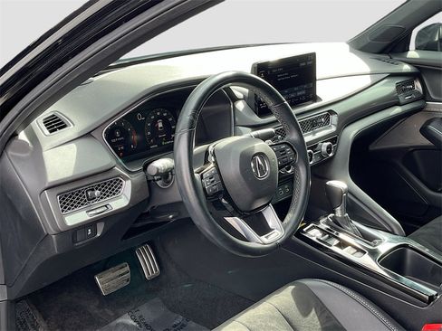 Used 2024 Acura Integra A-Spec image 9