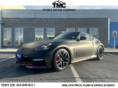 Used 2020 Nissan 370Z NISMO RWD image 1