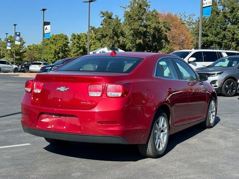 Used 2014 Chevrolet Malibu LT image 3