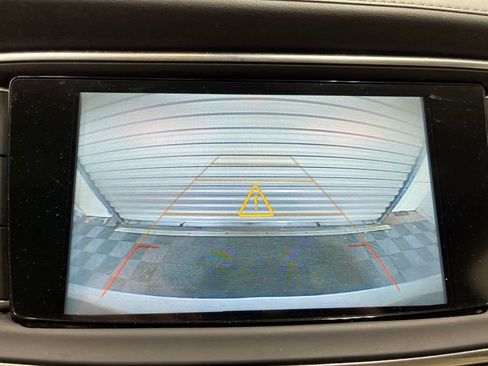 Used 2019 Buick Enclave Essence FWD image 15