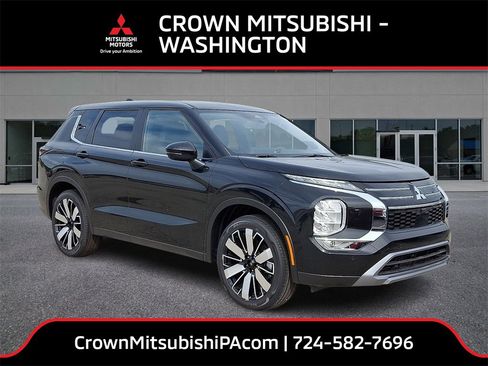 New 2025 Mitsubishi Outlander SE image 1