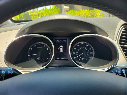 Used 2017 Hyundai Santa Fe Sport FWD image 33