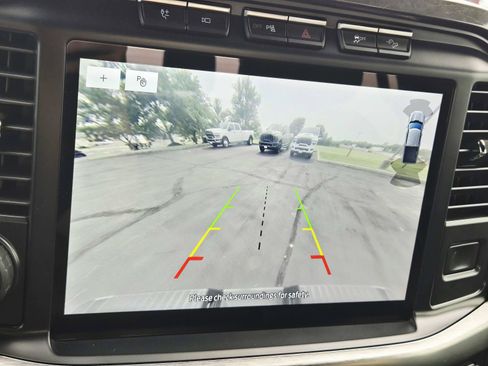 Used 2022 Ford F150 Lariat w/ Equipment Group 502A High AWD/4WD image 32