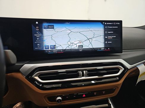 Used 2024 BMW 330i Sedan image 11