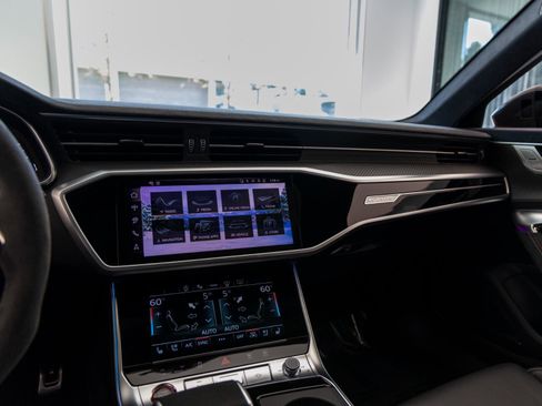 Used 2025 Audi RS 6 performance image 57