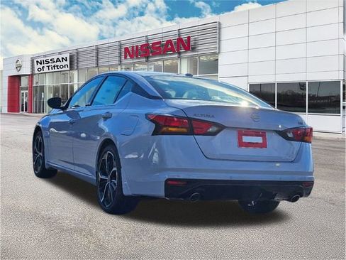 New 2025 Nissan Altima 2.5 SR image 5