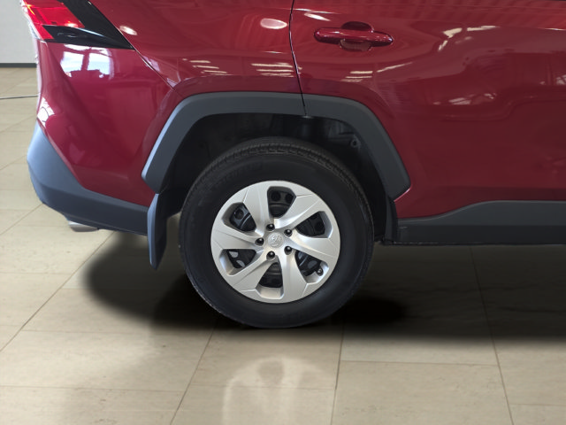 Used 2023 Toyota RAV4 LE FWD image 29