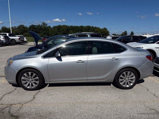 Used 2015 Buick Verano w/ Comfort Package FWD image 2