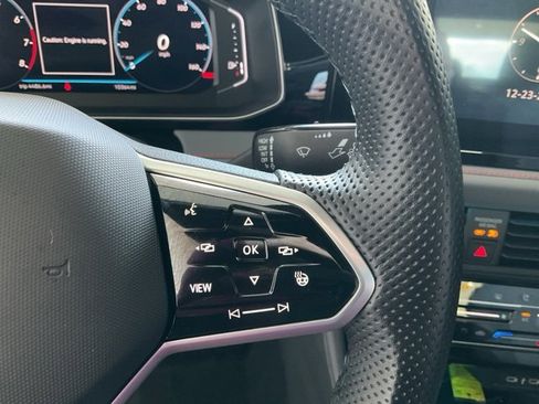 Used 2025 Volkswagen Jetta GLI Autobahn image 12