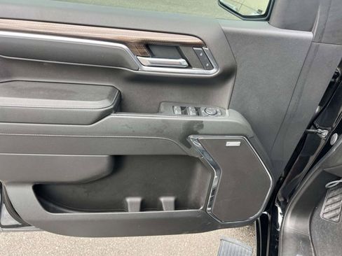 Used 2023 Chevrolet Silverado 1500 RST w/ Convenience Package II AWD/4WD image 14
