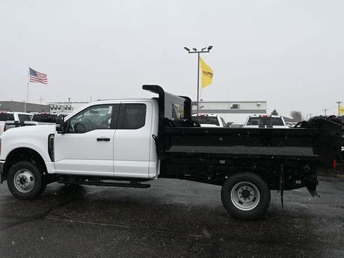 New 2026 Ford F350 XL w/ XL Chrome Package AWD/4WD image 10