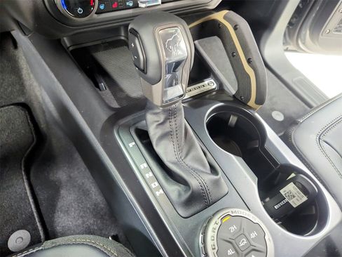 New 2025 Ford Bronco Badlands image 26