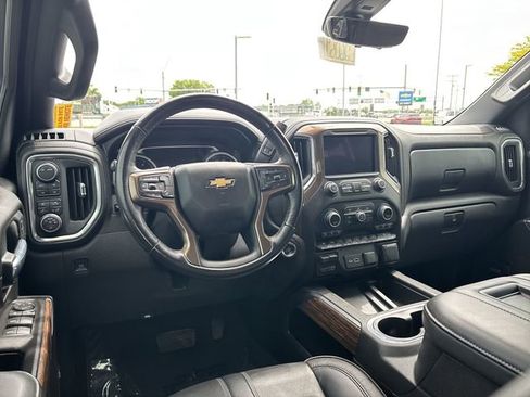 Used 2021 Chevrolet Silverado 1500 High Country AWD/4WD image 18