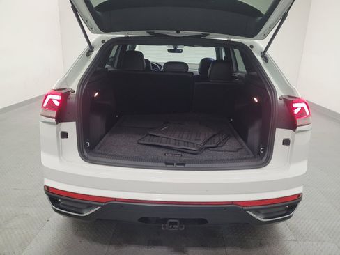 Used 2022 Volkswagen Atlas Cross Sport SE w/ Panoramic Sunroof Package AWD/4WD image 29