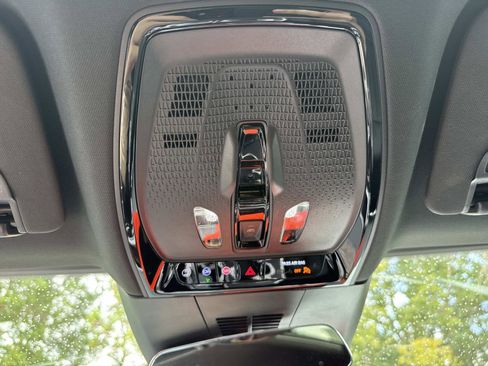 New 2025 Cadillac Lyriq Luxury image 32