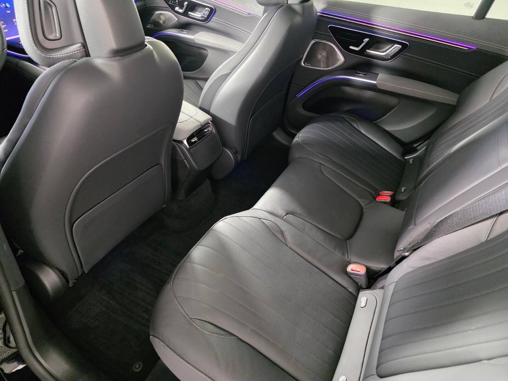 Certified 2023 Mercedes-Benz EQS 580 4MATIC SUV image 15