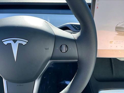Used 2023 Tesla Model 3 Performance AWD/4WD image 23