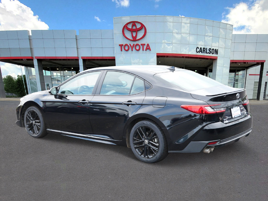 Certified 2025 Toyota Camry SE FWD image 6