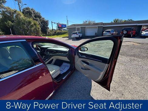 Used 2017 Buick LaCrosse Preferred image 23