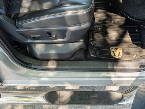 Used 2012 RAM 1500 Laramie RWD image 42
