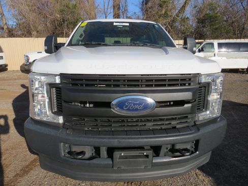 Used 2019 Ford F250 XL w/ Power Equipment Group image 14