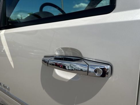 Used 2013 Chevrolet Suburban LTZ AWD/4WD image 11