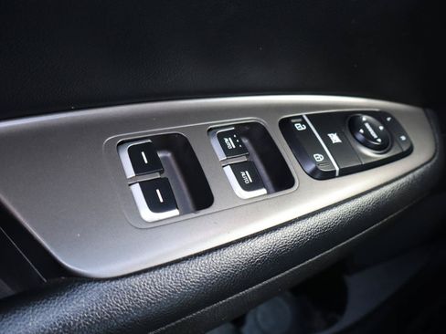 Used 2019 Kia Optima S w/ S Panoramic Sunroof Package FWD image 24