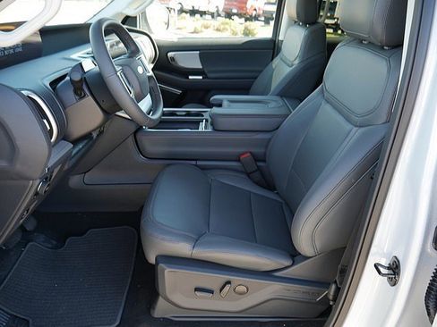 New 2025 Ford Expedition Max Active image 10