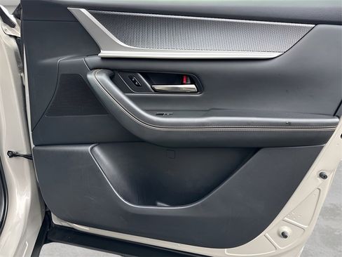 Used 2025 MAZDA CX-90 3.3 Turbo w/ Preferred Package image 9