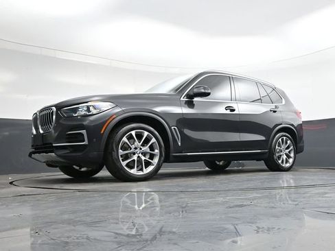 Used 2023 BMW X5 xDrive40i w/ Premium Package image 35