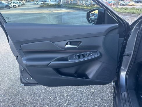 New 2026 Nissan Sentra SR FWD image 10