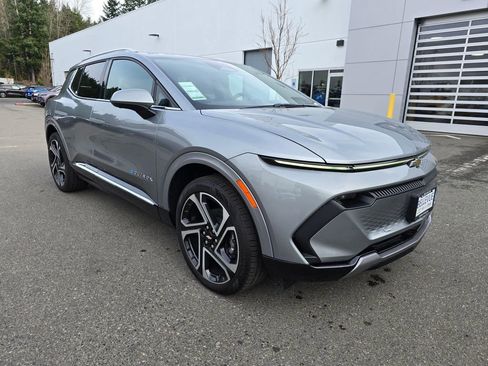 New 2026 Chevrolet Equinox EV LT image 7