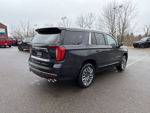 Used 2023 GMC Yukon Denali Ultimate image 9