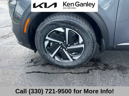 Certified 2023 Kia Sportage LX AWD/4WD image 17