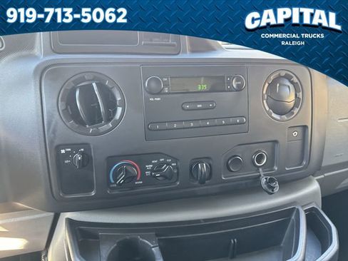 Used 2015 Ford E-350 and Econoline 350 Super Duty image 24