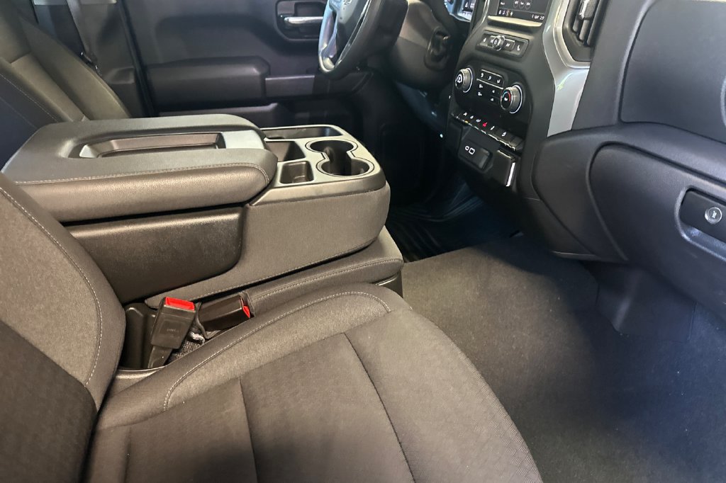 Used 2025 Chevrolet Silverado 1500 Custom Trail Boss AWD/4WD image 16