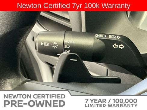 Used 2025 Nissan Rogue S FWD image 27