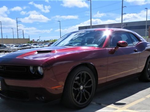 Used 2017 Dodge Challenger R/T w/ Blacktop Package RWD image 1