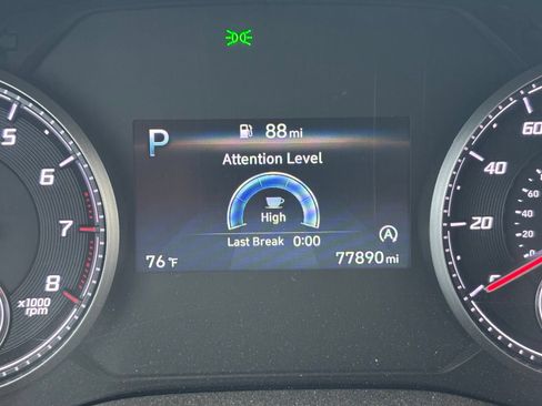 Used 2023 Hyundai Santa Fe SEL FWD image 6