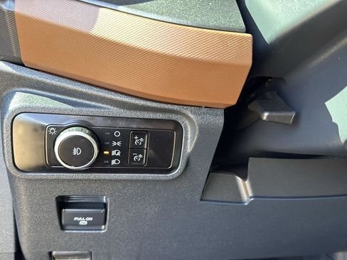 Used 2024 Ford Bronco Outer Banks image 18