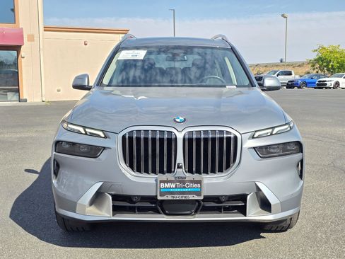 Used 2026 BMW X7 xDrive40i AWD/4WD image 6