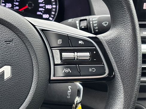 Certified 2024 Kia Forte LXS w/ LXS Technology Package FWD image 26