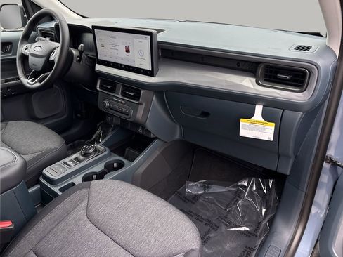 New 2025 Ford Maverick XLT w/ XLT Luxury Package image 11