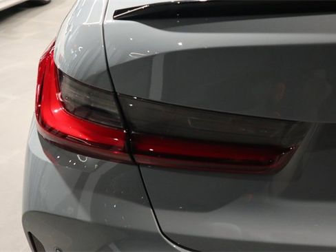 Used 2022 BMW M3 w/ Executive Package image 41