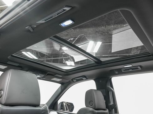 Used 2023 Cadillac Escalade Premium Luxury w/ LPO, Floor Liner Package AWD/4WD image 26