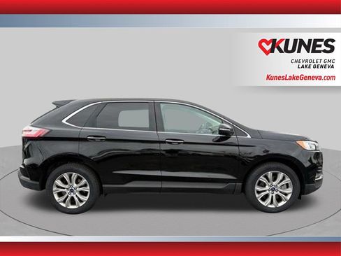 Used 2022 Ford Edge Titanium AWD/4WD image 3