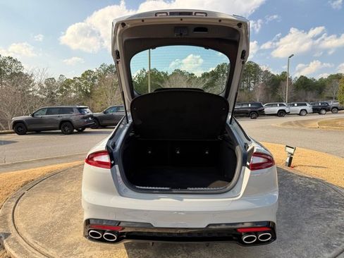 Used 2020 Kia Stinger GT1 image 32