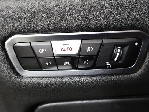 Used 2022 BMW X5 xDrive40i AWD/4WD image 46